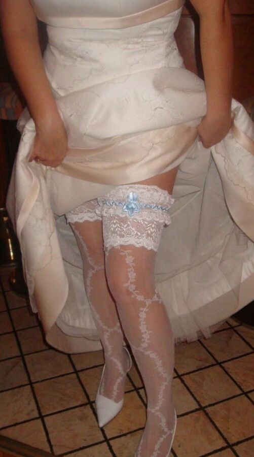 Silky wedding bride gowns &amp; dresses