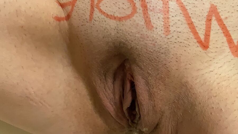 FUCK ME PISS WHORE!!