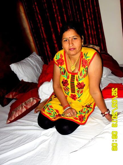 a beautiful aunty