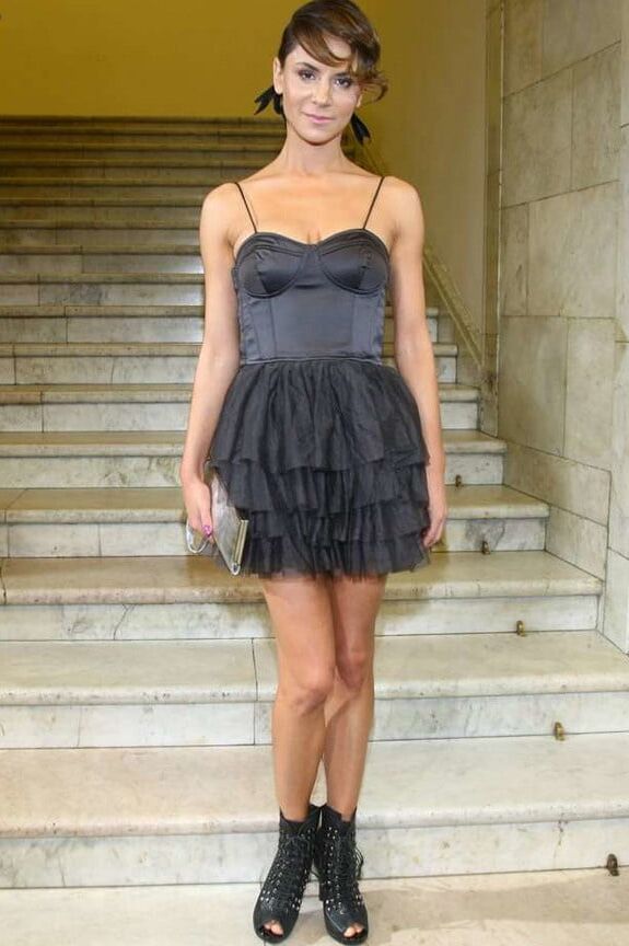 Natalia Lesz Polish Actress Legs and Feets