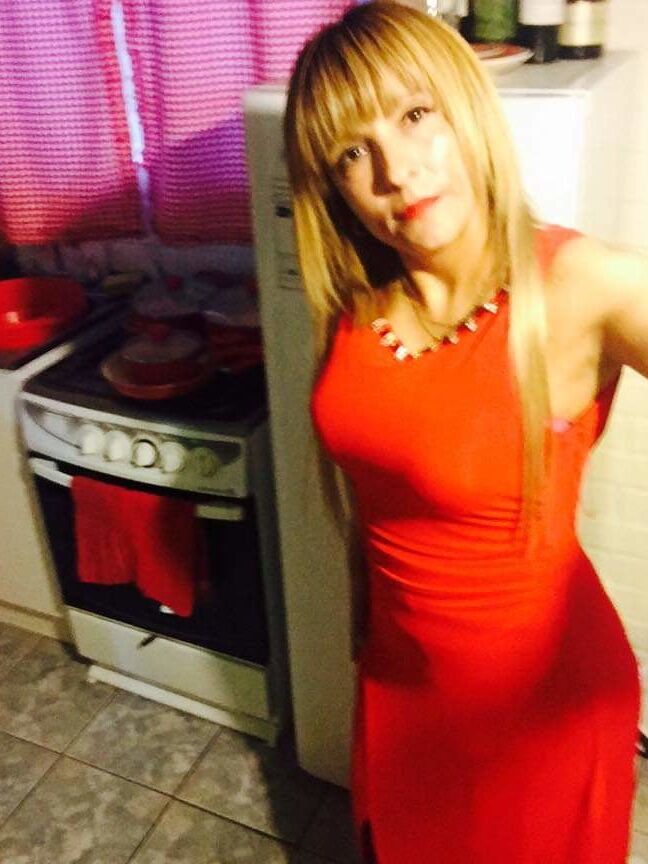Ely rica milf