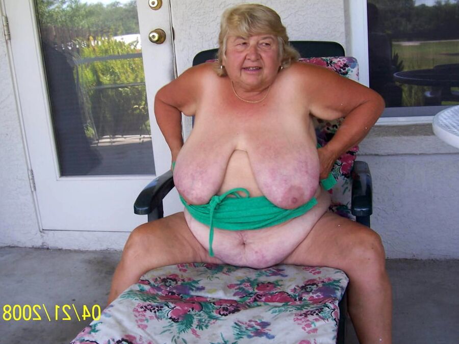 Bbw mix (Big boob granny)
