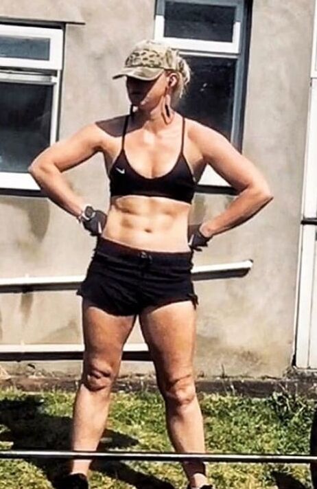 Wanking over Bethan Marie Williams&; Ripped Abs &amp; Toned Body