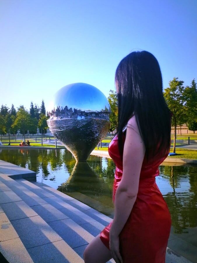 Armenian Chick in Russia Tehmine