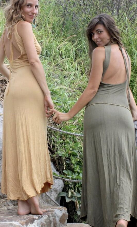 More nice bums in skirts