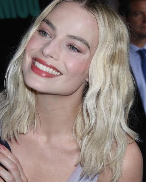 Margot Robbie hot
