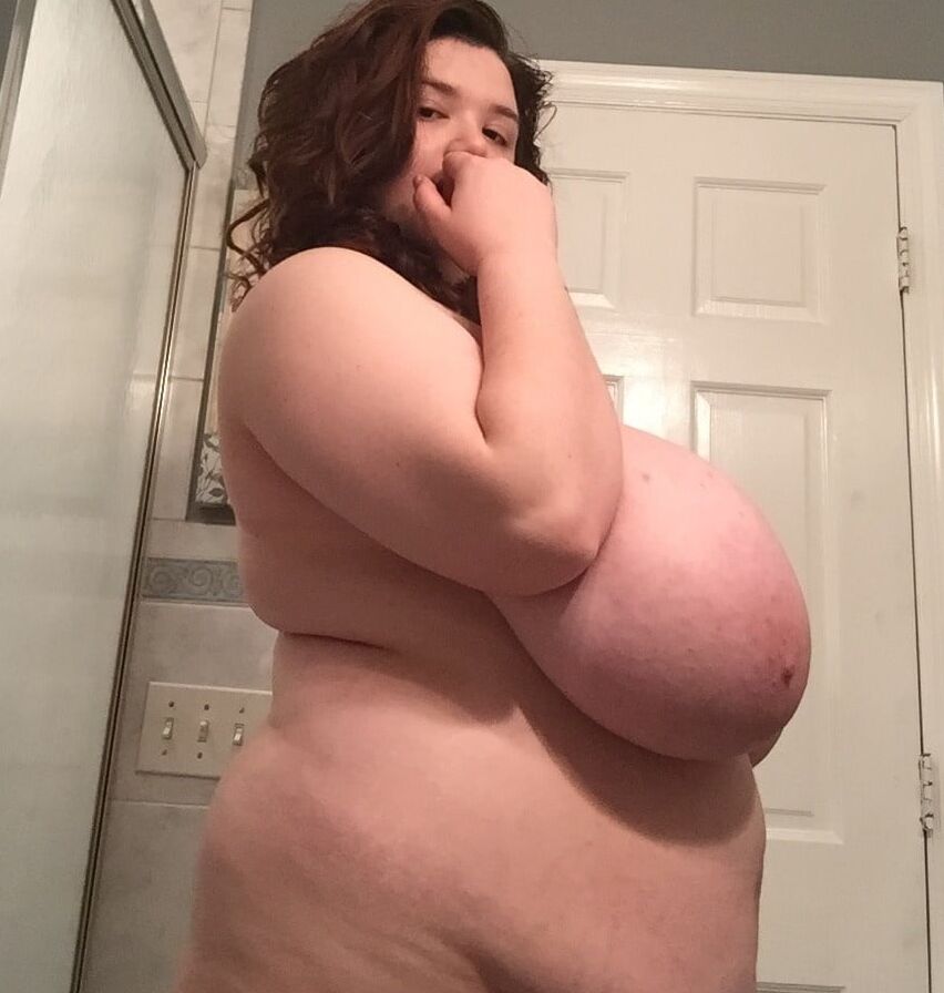 A breast view from the side