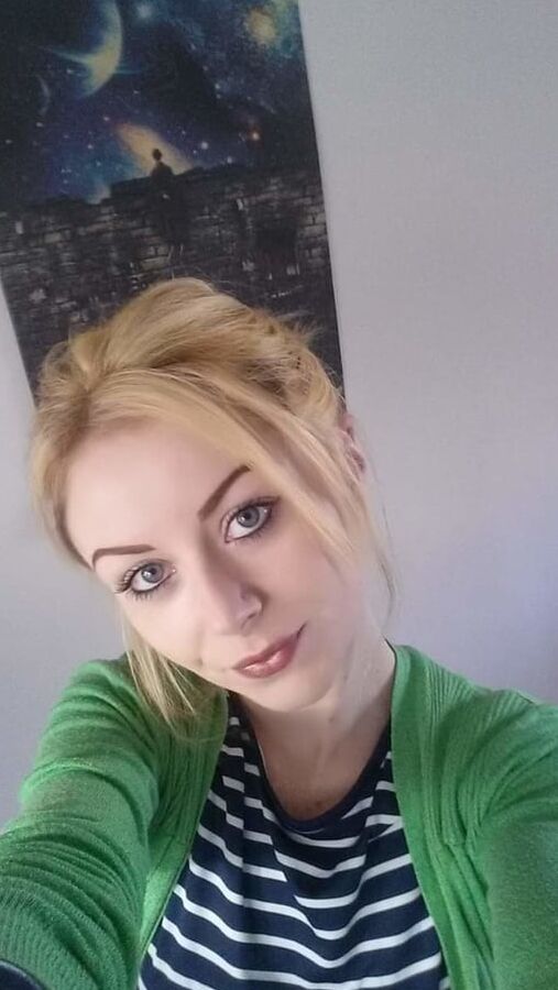 Rhianne m