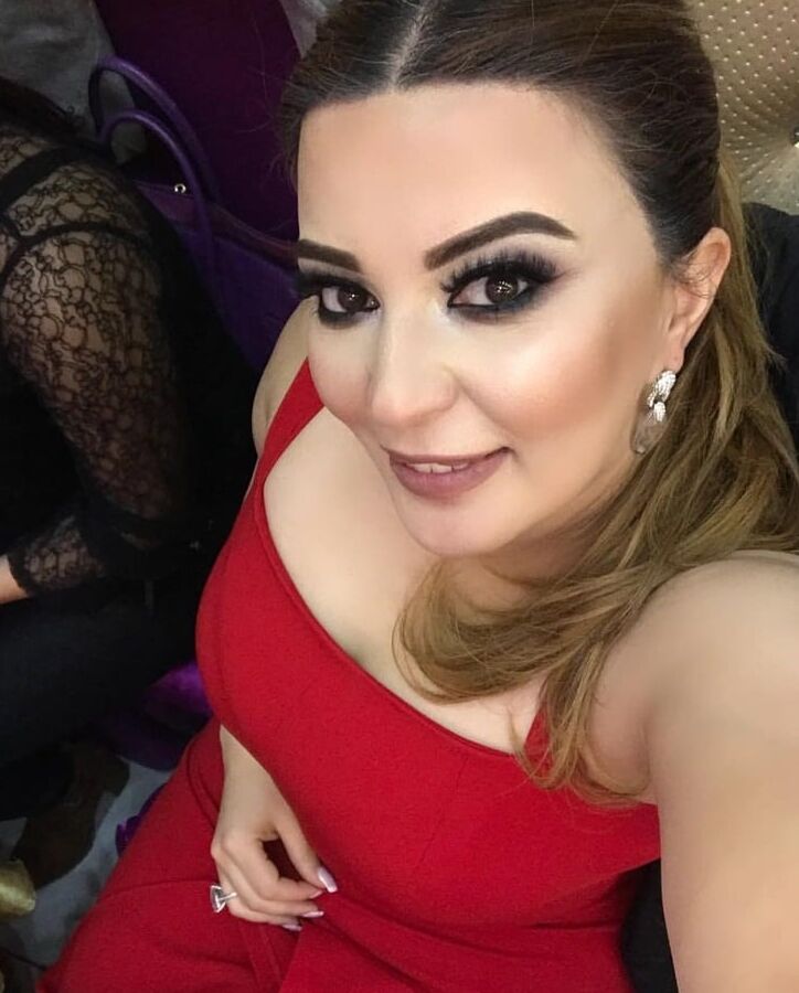 Beautiful sexy milfs -