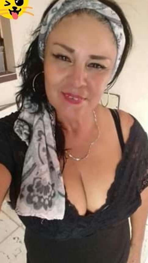 La mama de mi amigo abuela culona depilada hot shaved granny