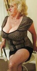 Huge tits Gilf