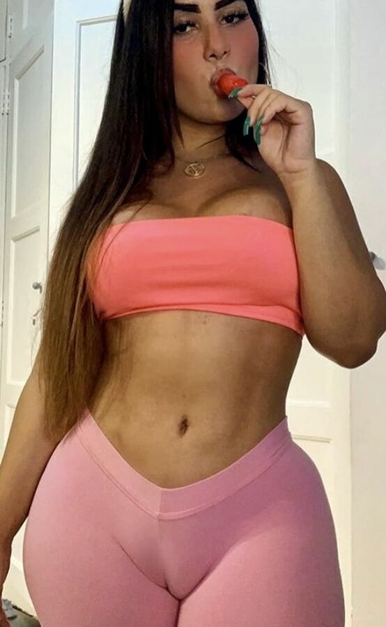 Fat Ass Fat Cameltoe Babe