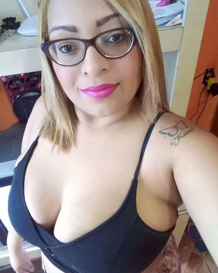 Sexy Chubby Milf