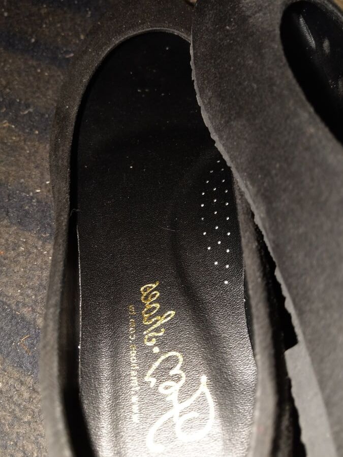 Neighbour&;s new black flat shoes