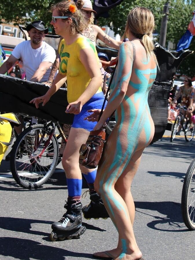 Body Paint Blonde Fremont Solstice