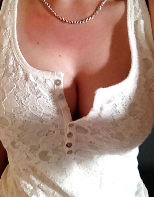 Unseen boobs pics