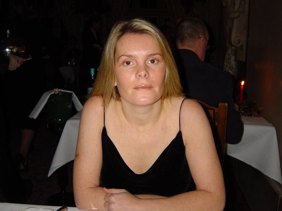 Carla is a hot, natural wife