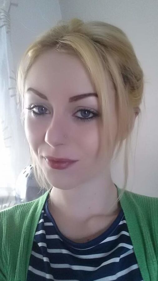 Rhianne m