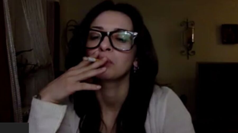 Smoking Hot Mama (milf) on Zoom