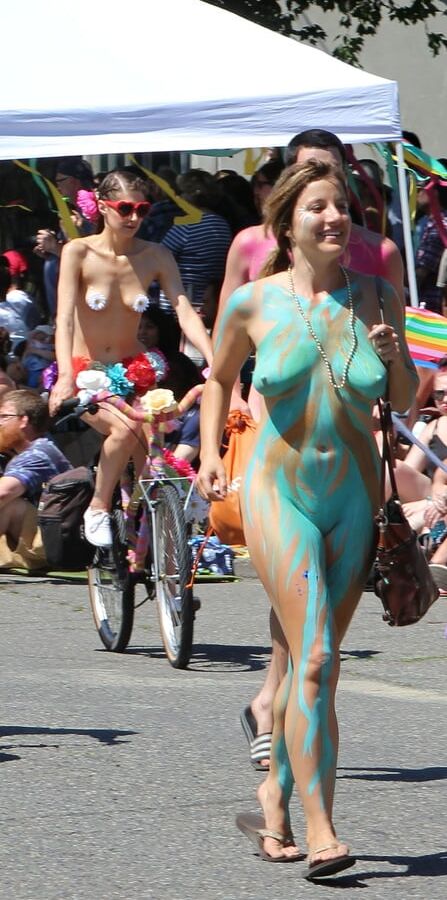 Body Paint Blonde Fremont Solstice