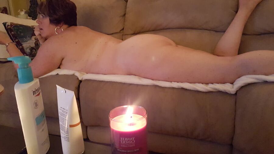 Indoor Nudist