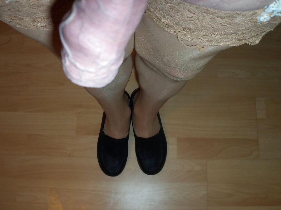 Neighbour&;s new black flat shoes