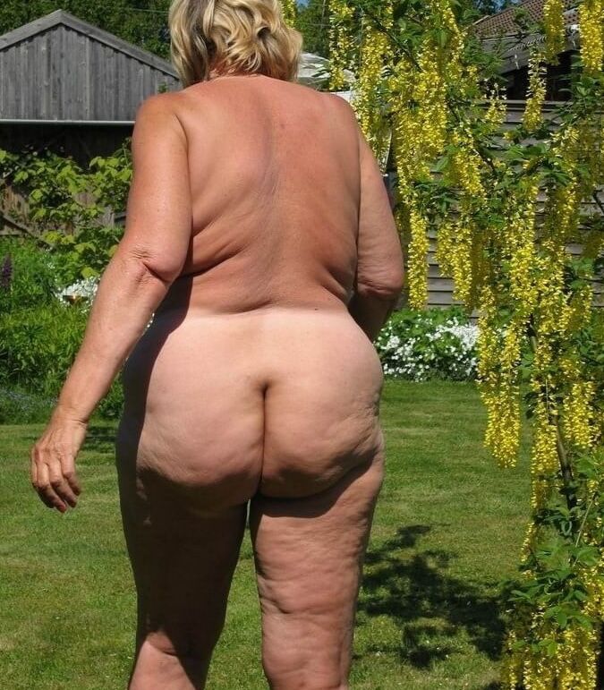 Oma im Garten bespannt