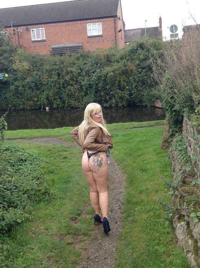 a lovely walk canalside