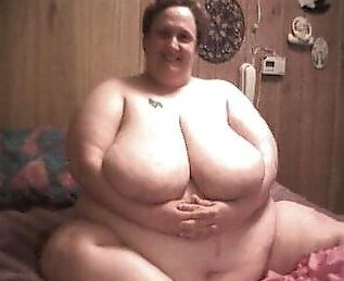 Mature ssbbw pass the gravy please