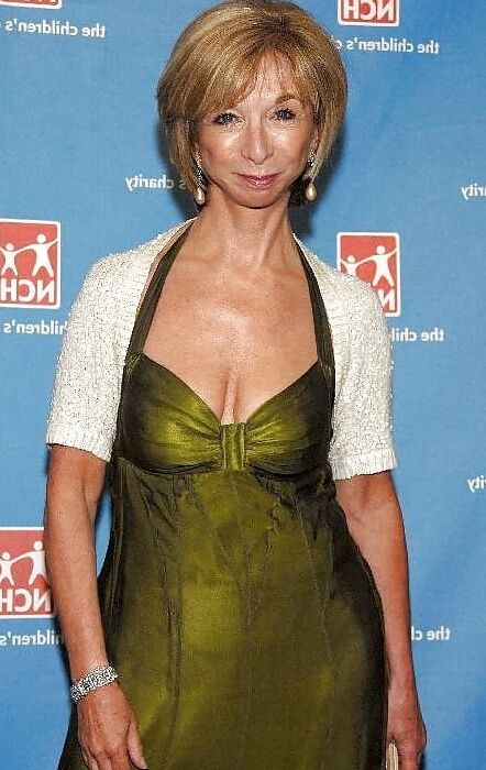 Helen Worth