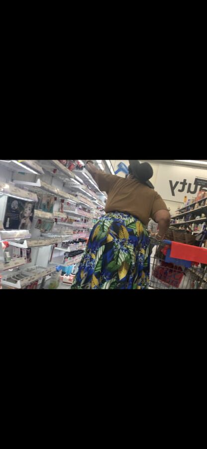 MASSIVE SSBBW GILF PHAT OLE ASS