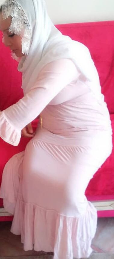 Turkish Kurdish Arabian Hijab women with a gorgeous body