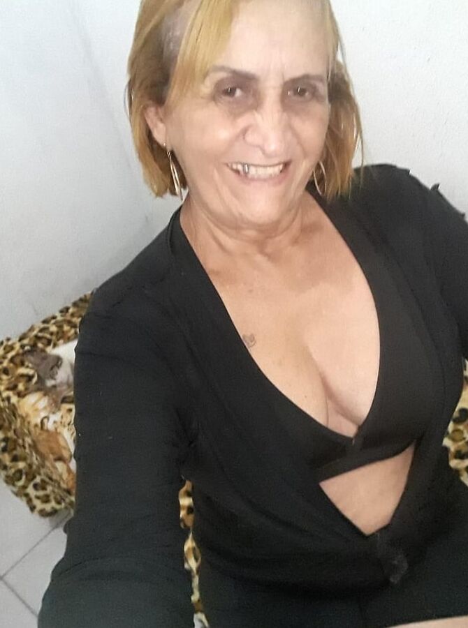 Cleia Costa ...Faceb