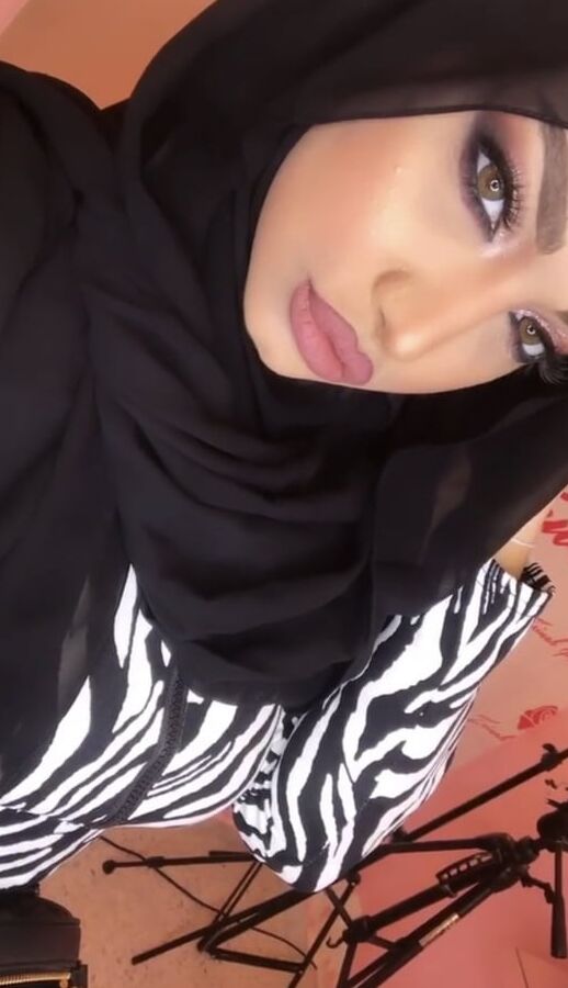 Hijab .