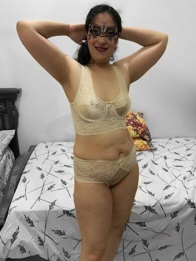 青い目をした汚れた王女