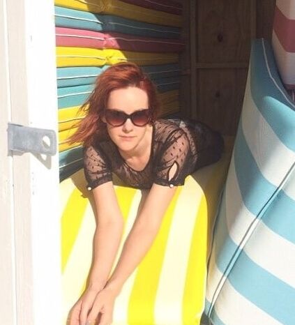 Jena Malone hot nerdy actress.