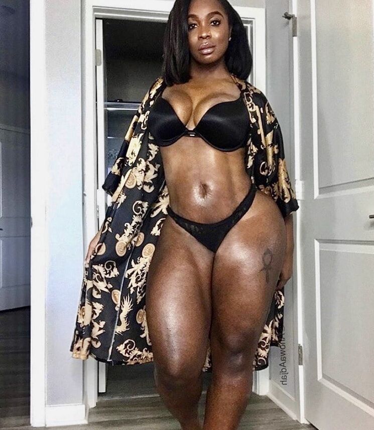 Black Moms and Aunts Anal Ready