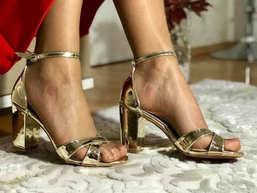 mature friend feet in nylon