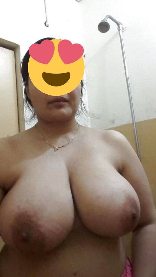 Mrs Nilceia yo chubby and smelly