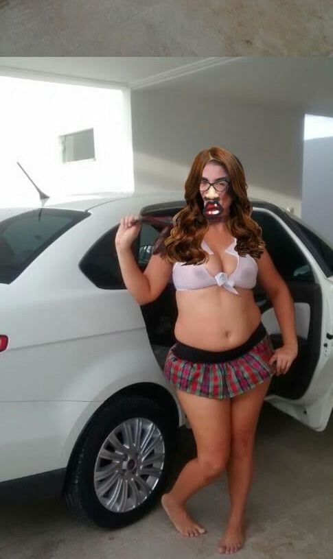 Esposa na garagem