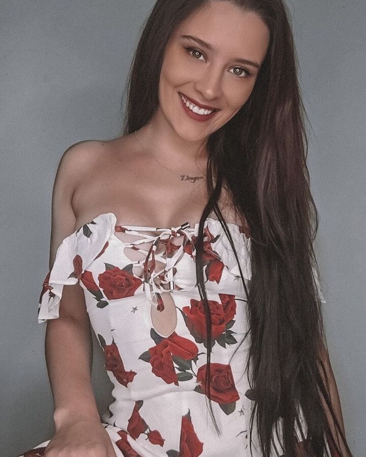 Alieshabull aka ThatRedHeadAllie