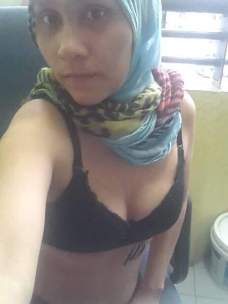 Jilbab Janda