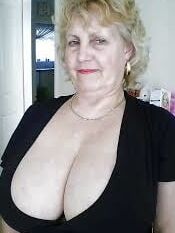 Huge tits Gilf
