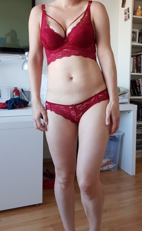 Sexy wife exposed