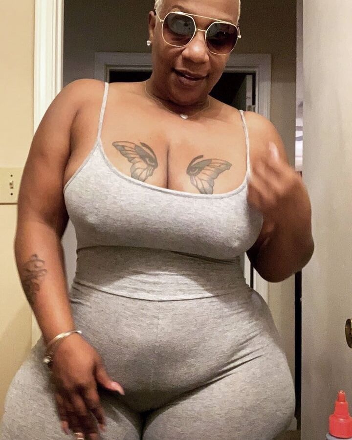 Black Moms and Aunts Anal Ready