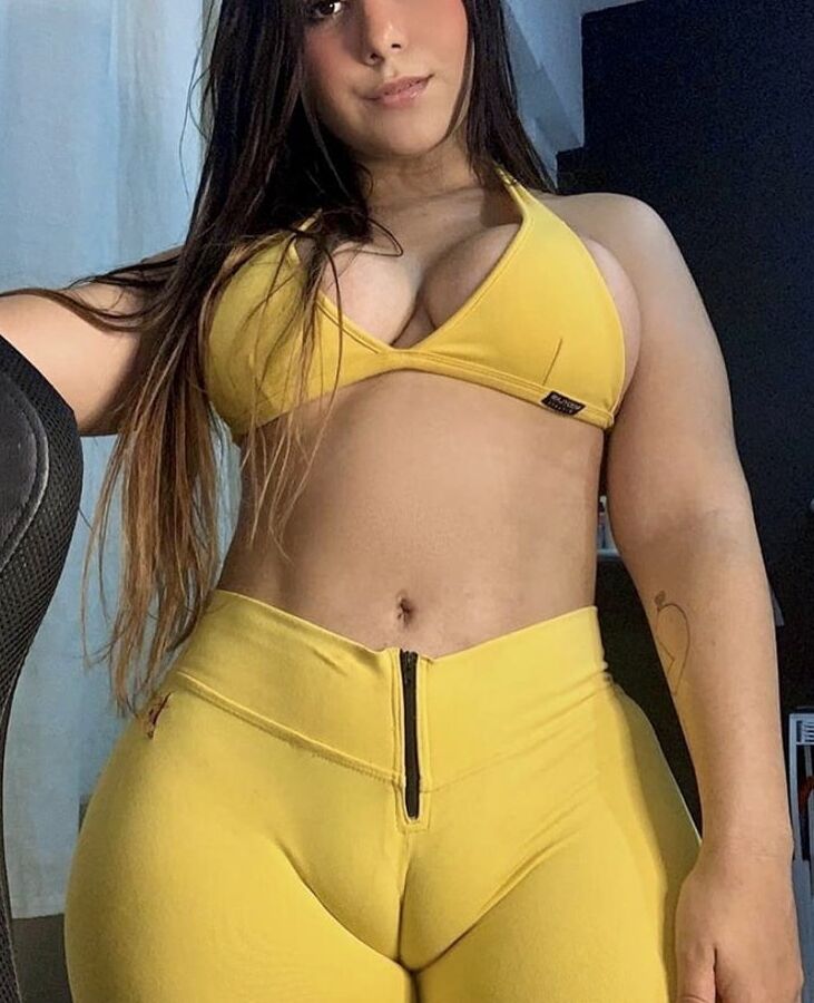 Fat Ass Fat Cameltoe Babe