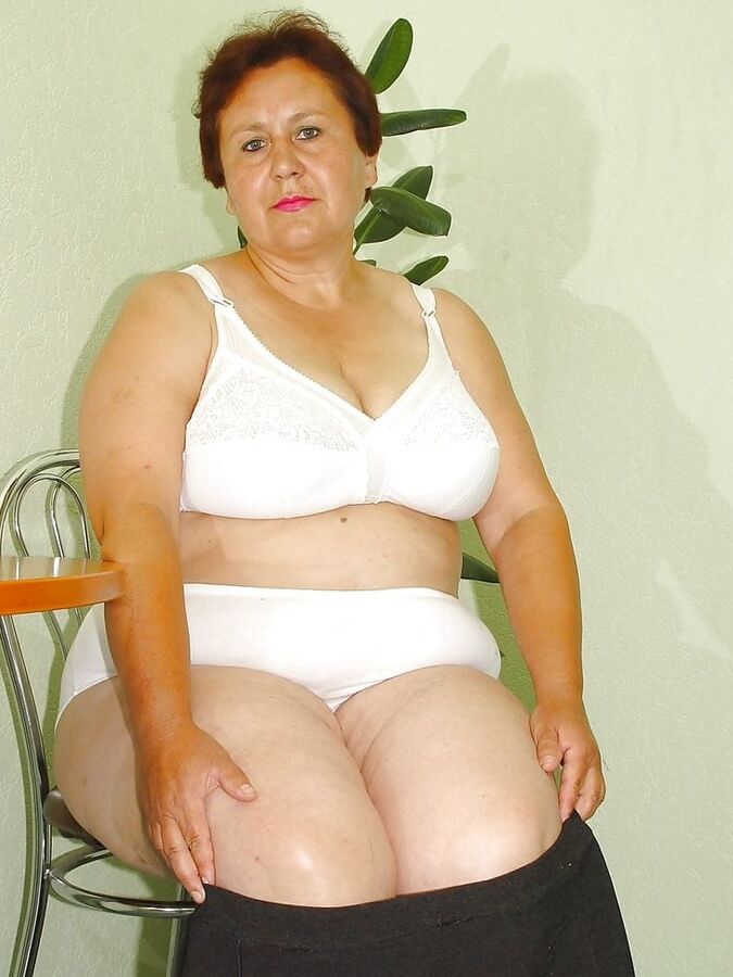 Older and hot (Moms big udders)