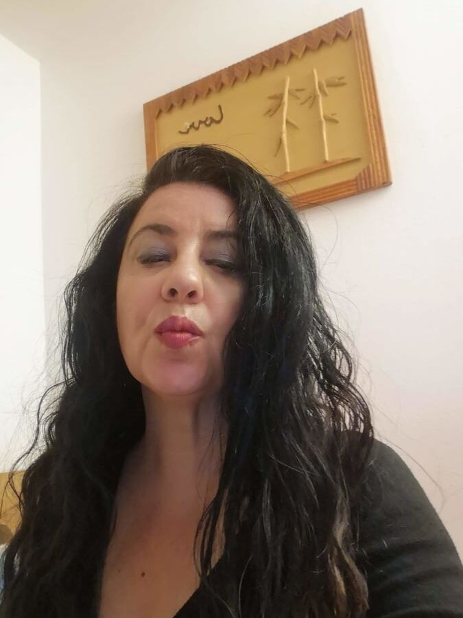 Laura milf romanian