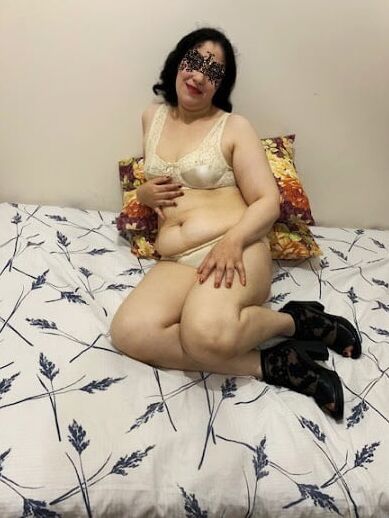 青い目をした汚れた王女