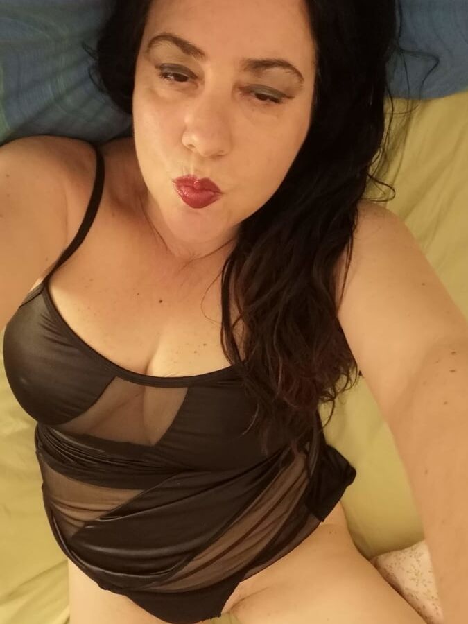 Laura milf romanian